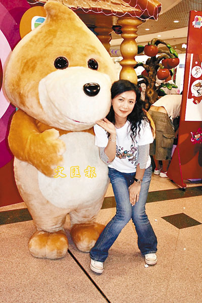 曾華倩做了媽媽，對小朋友教育更有心得